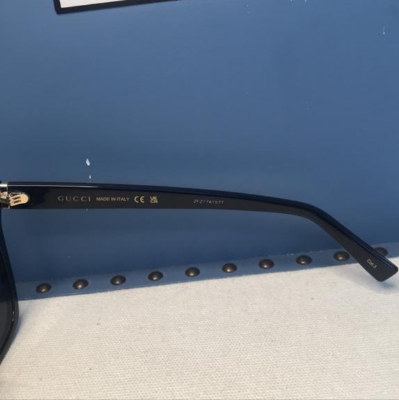 Authentic GUCCI New. GG0459S 001 Rounded Square Sunglasses - Picture 11 of 12